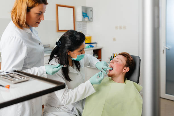 Best Broken Tooth Emergency  in Barbourmeade, KY